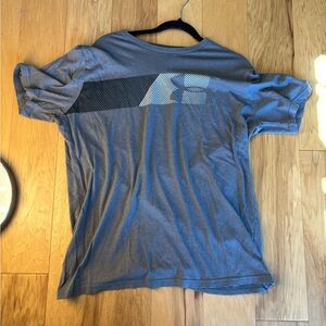 Under Armour Gray Short Sleeve Tee
